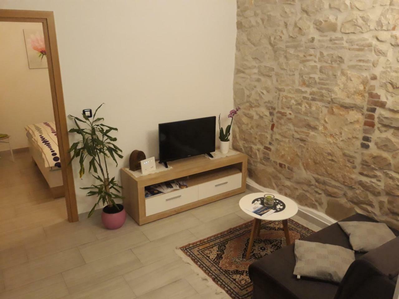 Amalia Apartment Umag Exterior foto