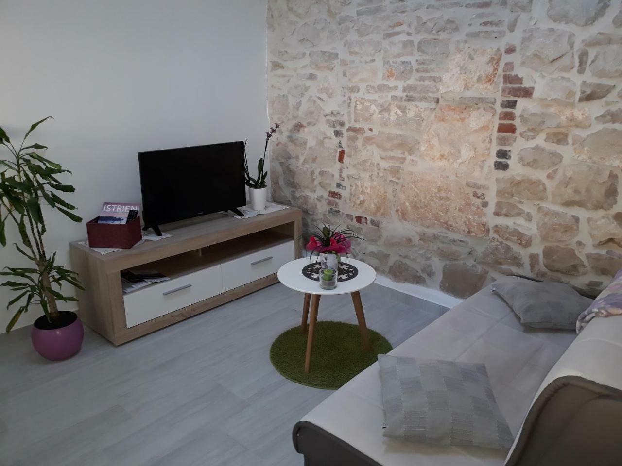 Amalia Apartment Umag Exterior foto